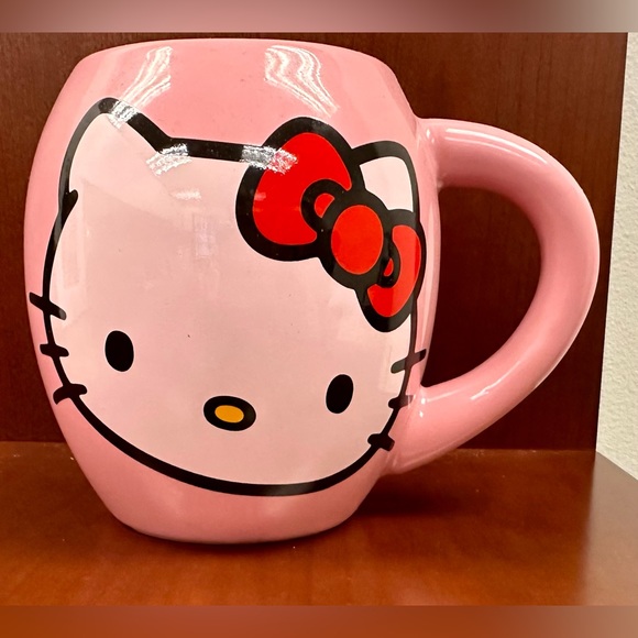 Hello Kitty Oval 18 oz Pink Coffee Mug 18062 Large - Picture 3 of 4